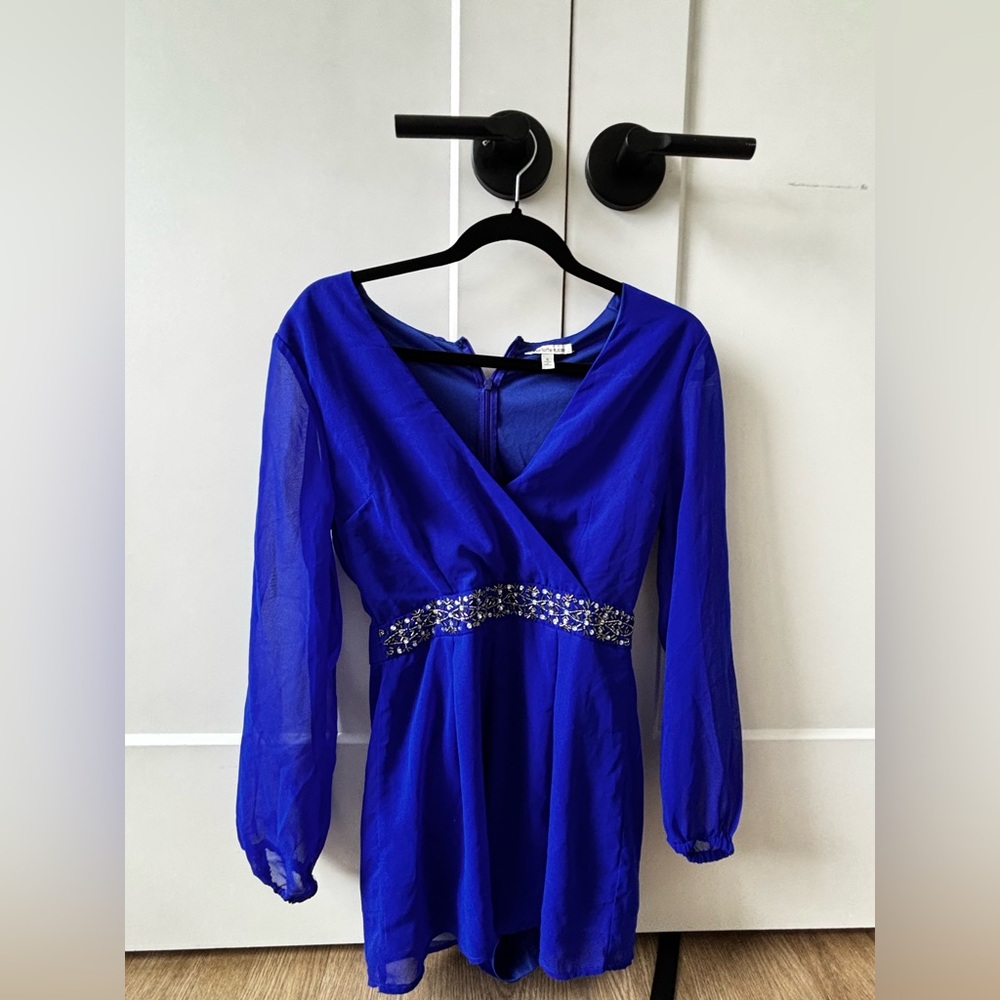 Elegant Blue Long Sleeve Dress with Floral Embellishment